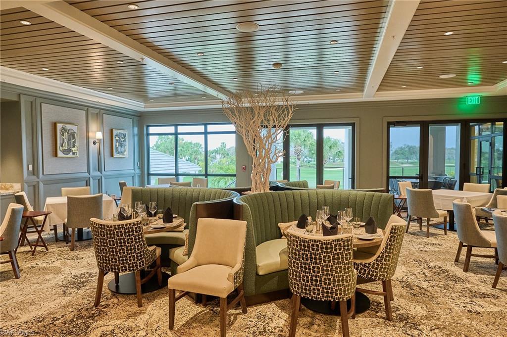 LANCASTER SQUARE - Residential