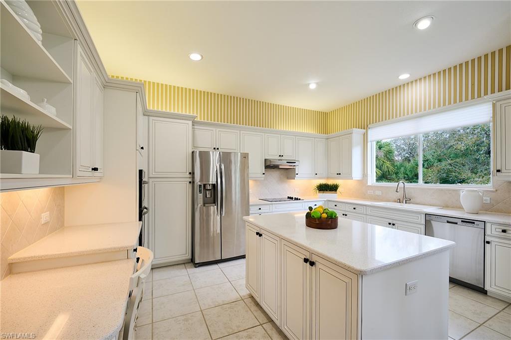 LANCASTER SQUARE - Residential