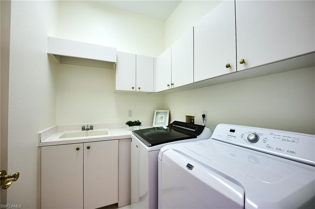 LANCASTER SQUARE - Residential