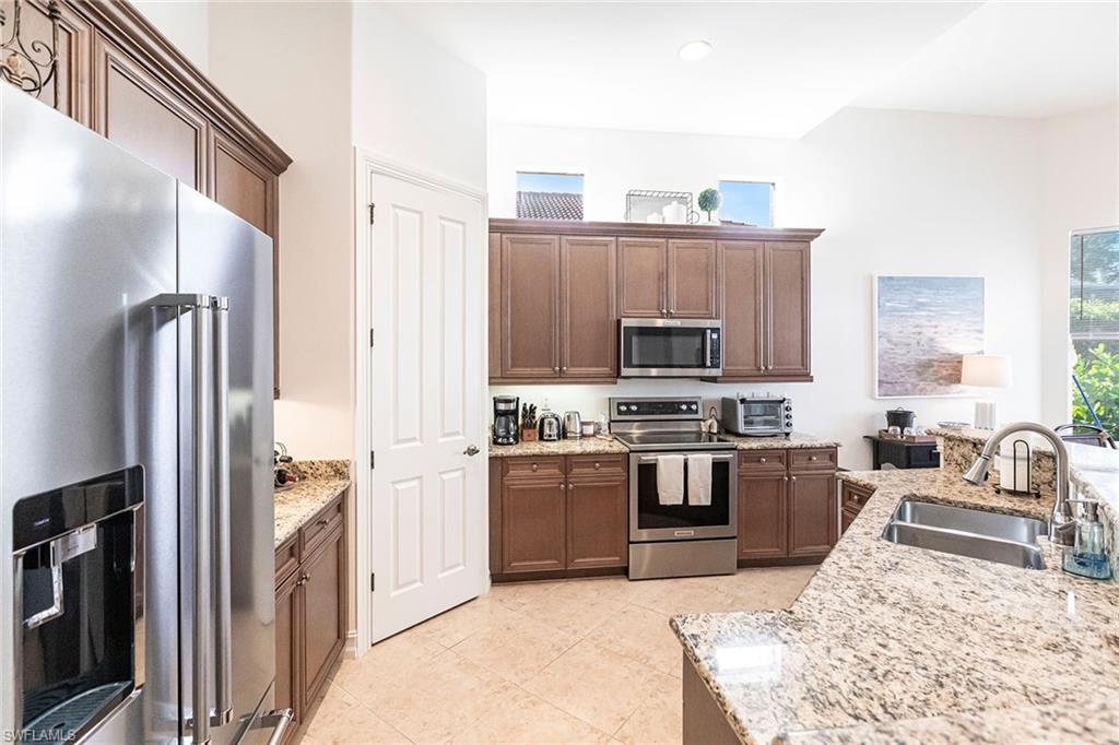 ASHTON PLACE - Residential Lease