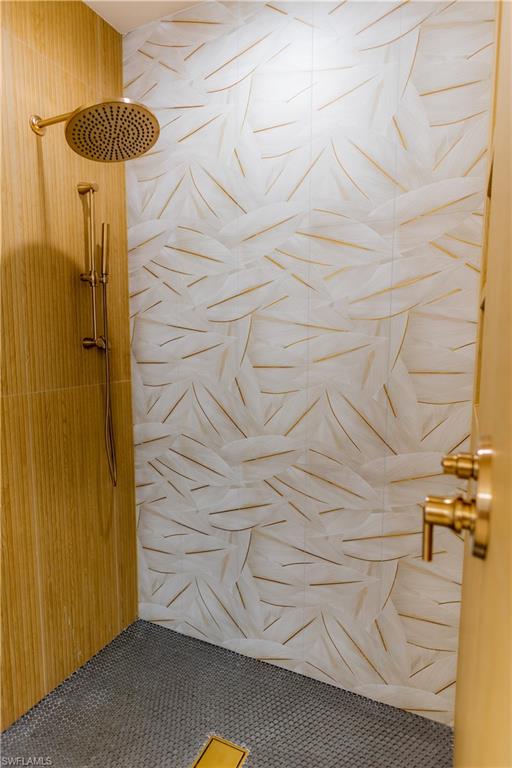 NAPLES PARK - Residential