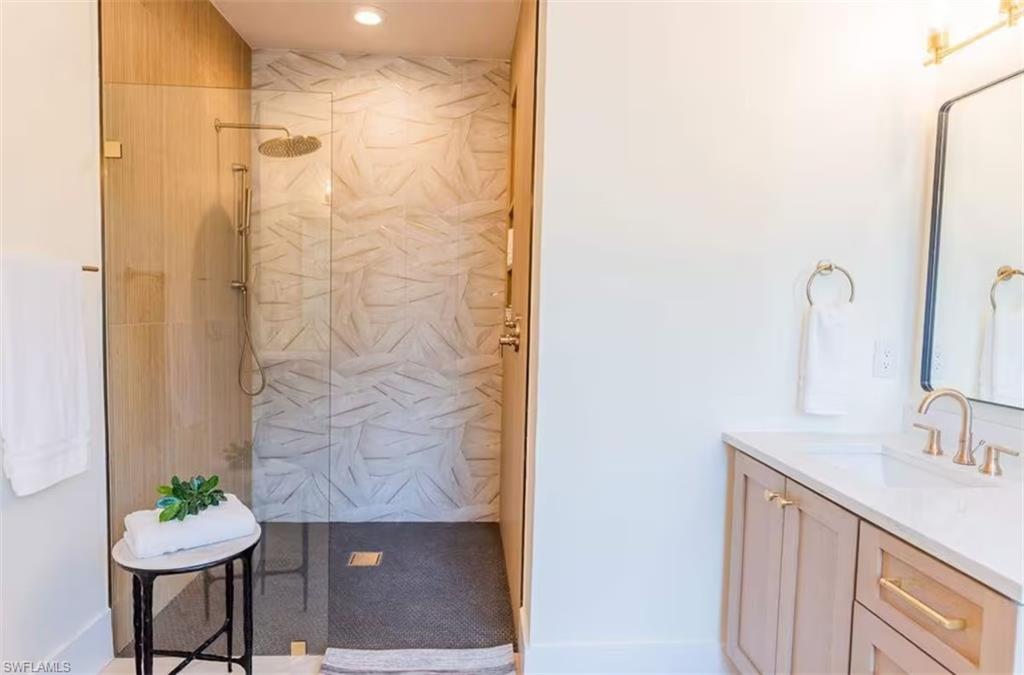 NAPLES PARK - Residential