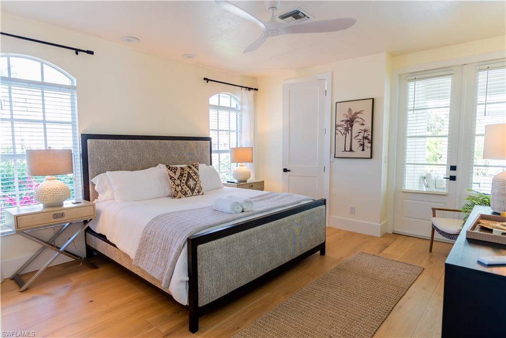 NAPLES PARK - Residential