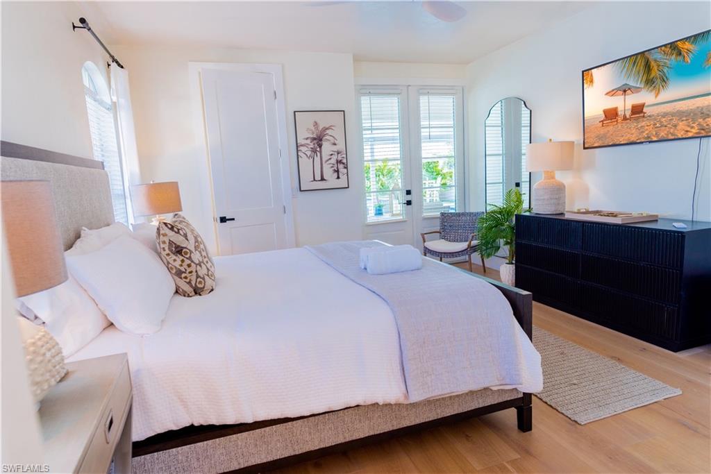 NAPLES PARK - Residential