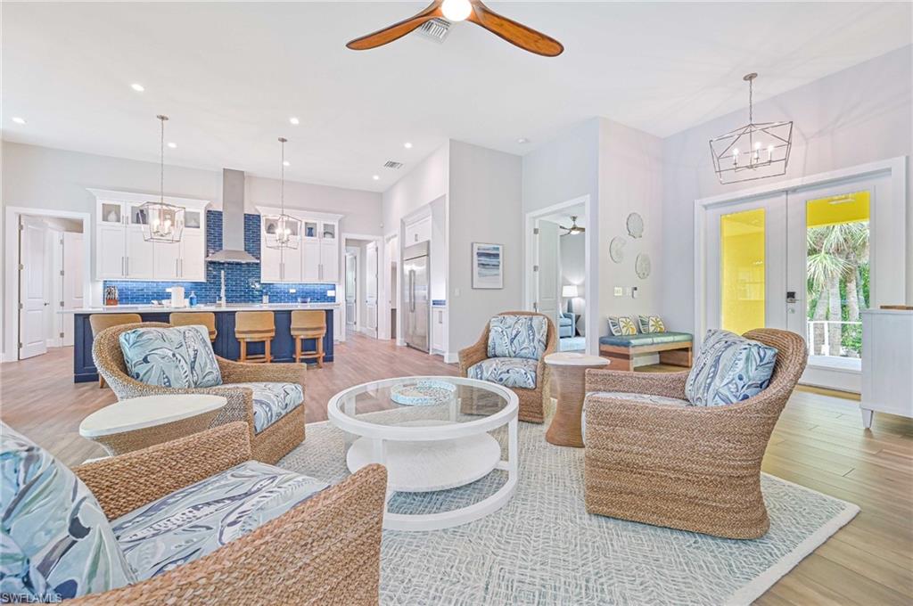 SOUTH CAPERS - Residential