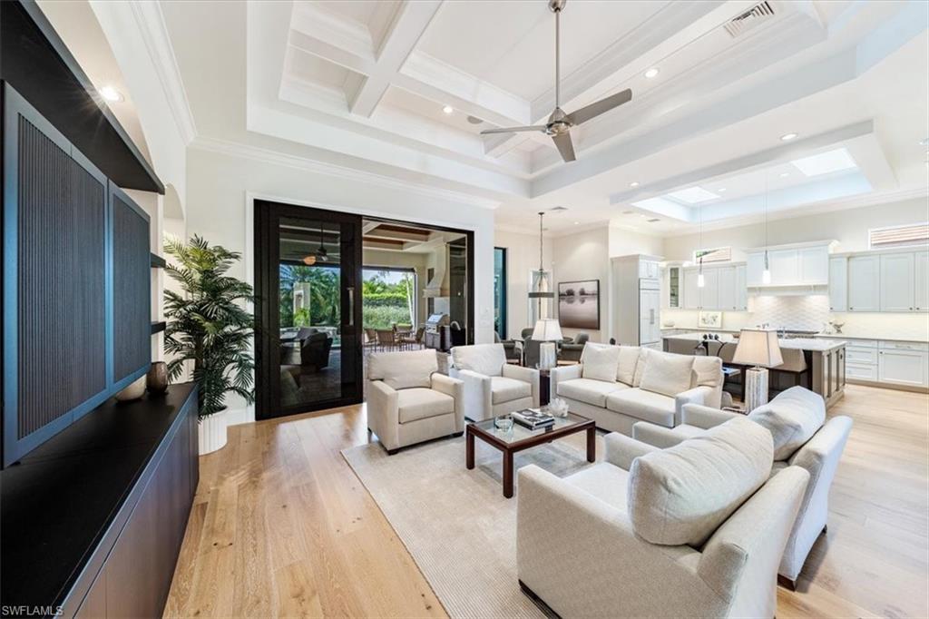 QUAIL WEST - Residential