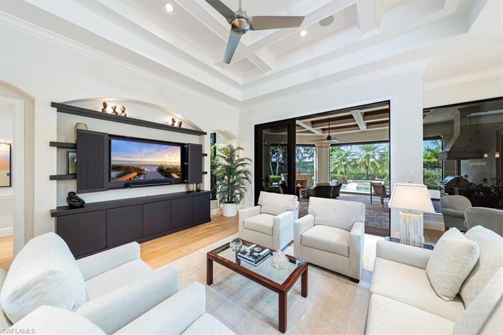 QUAIL WEST - Residential