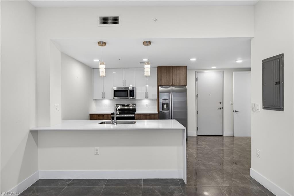 BOTANIKA - Residential Lease