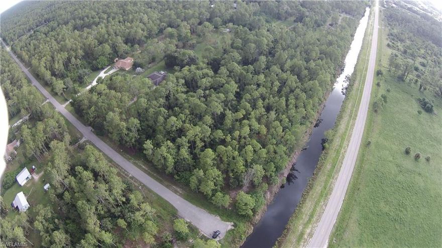 100% UPLANd! This is a lot that you will want to build your dream house. Amazing location, Cypress School and Collier Boulevard very near.  LOT SURVEY MEASUREMENTS:  FRONT: 96.13 sqf, BACK: 165 sqf.  UPLAND DEP AVAILABLE