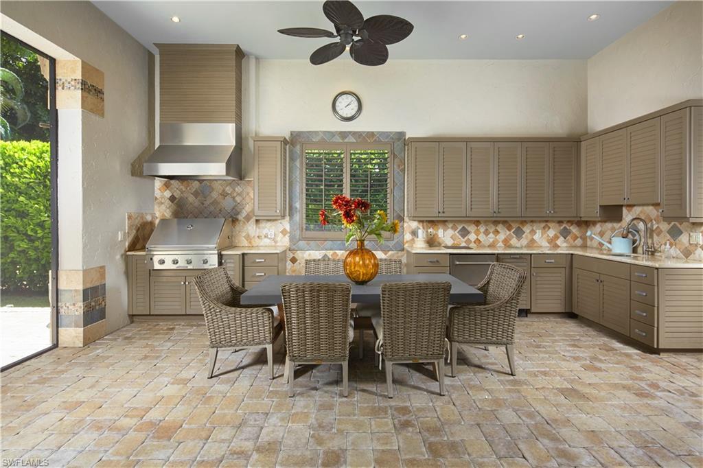 MOORINGS - Residential