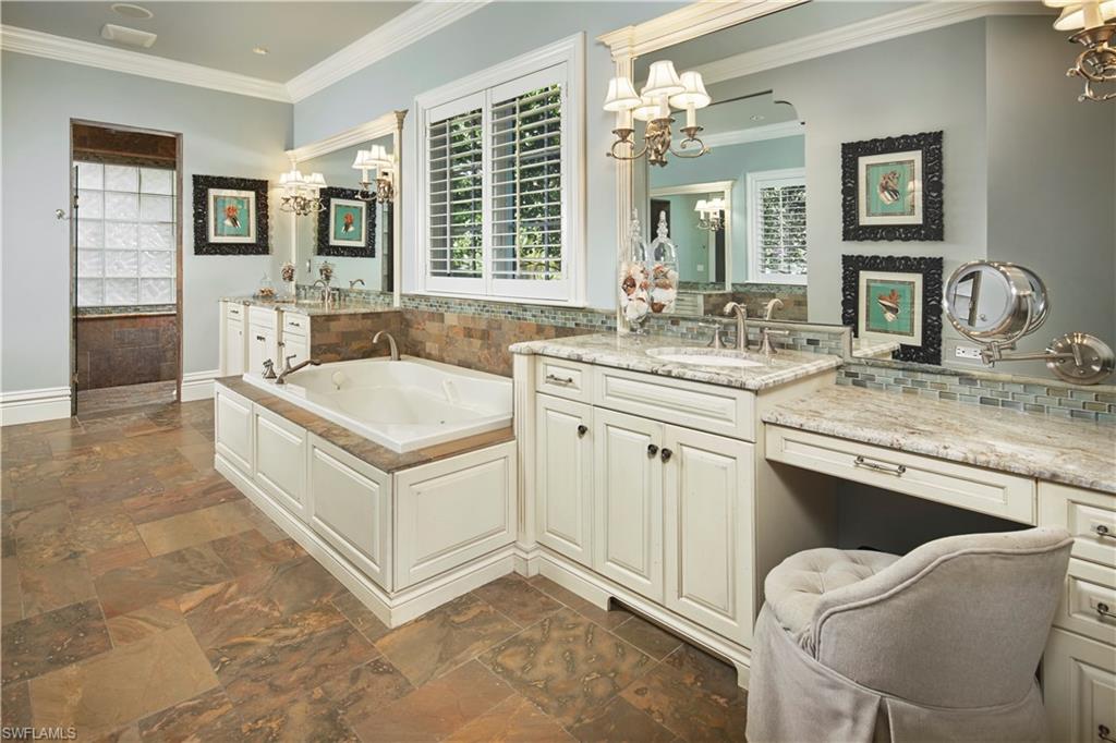 MOORINGS - Residential