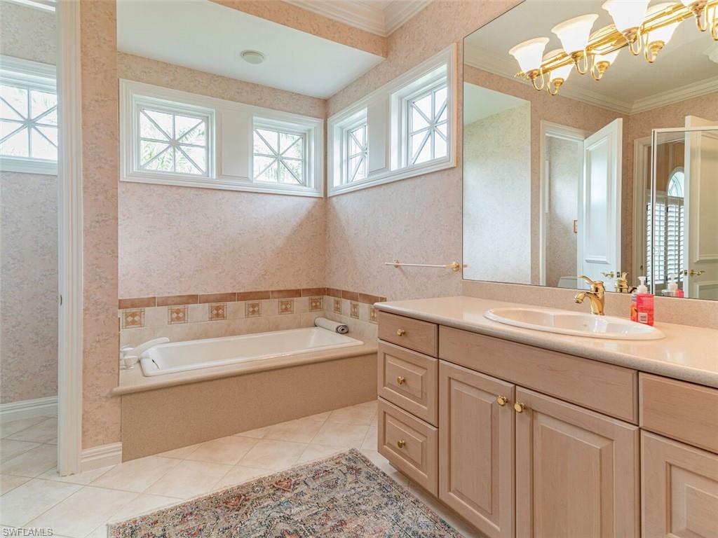 PARK SHORE - Residential