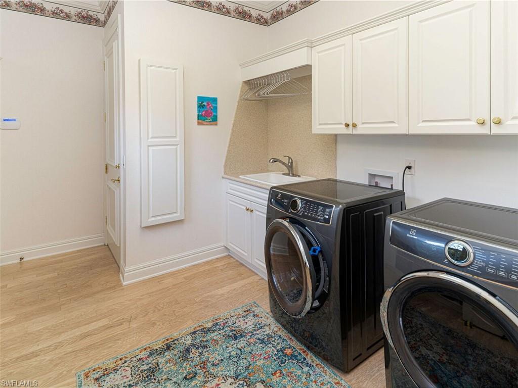 PARK SHORE - Residential