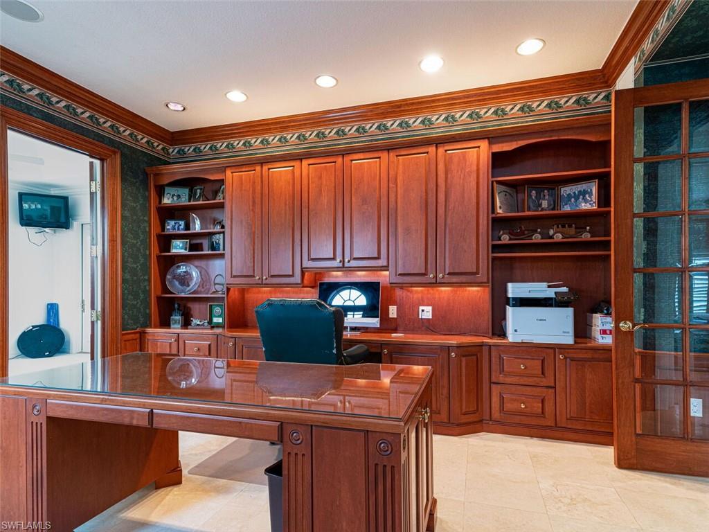 PARK SHORE - Residential