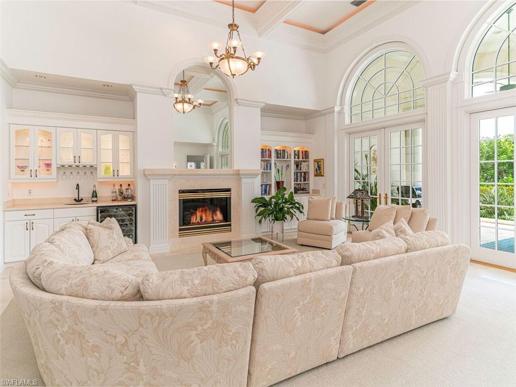 PARK SHORE - Residential