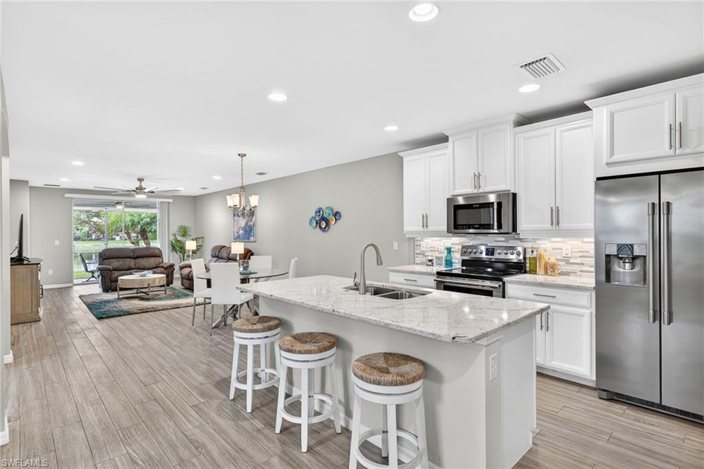 CORAL HARBOR - Residential