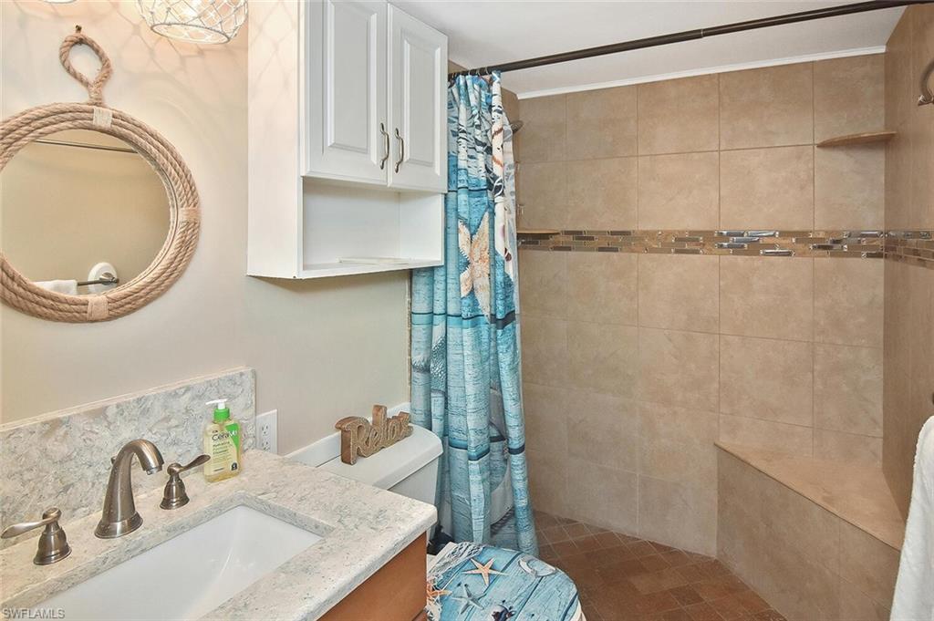 BEACH AND TENNIS CLUB - Residential