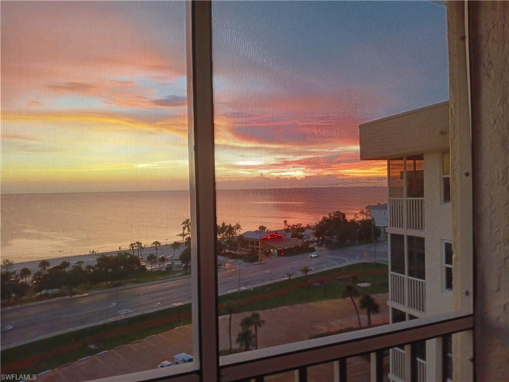 BEACH AND TENNIS CLUB - Residential