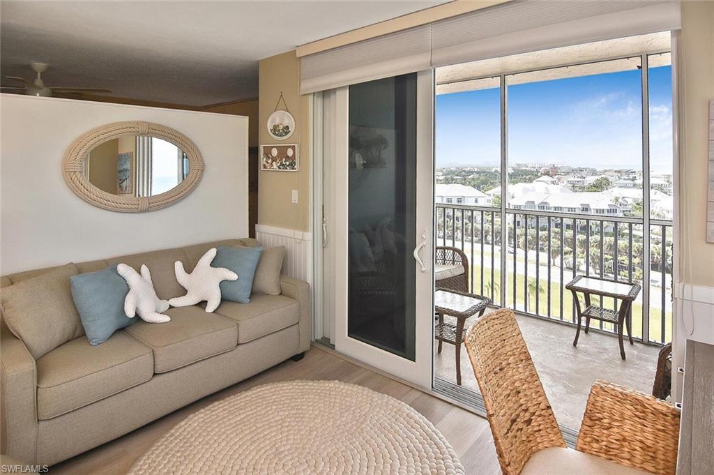 BEACH AND TENNIS CLUB - Residential