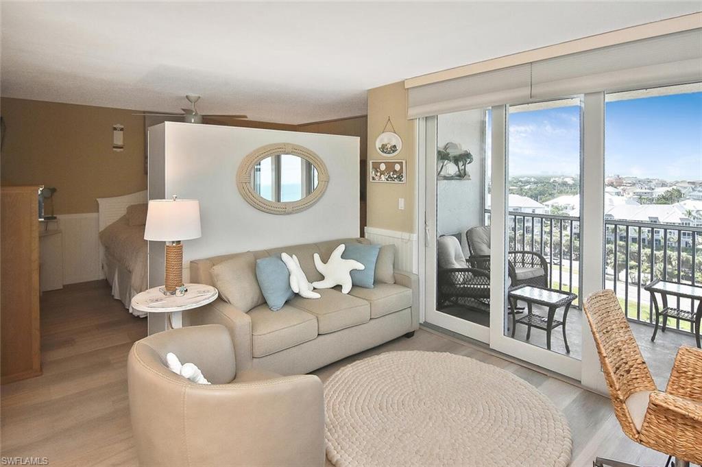 BEACH AND TENNIS CLUB - Residential