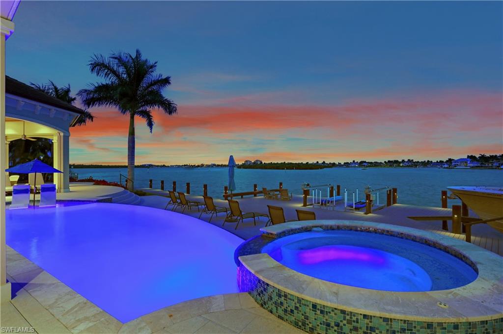 MARCO BEACH - Residential