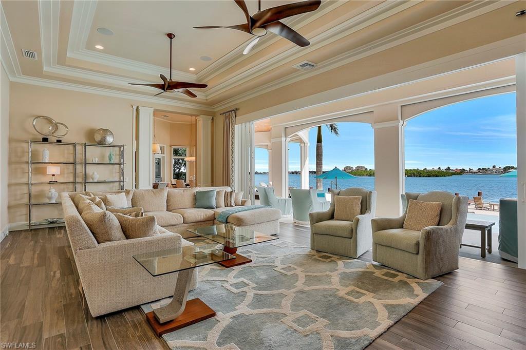 MARCO BEACH - Residential