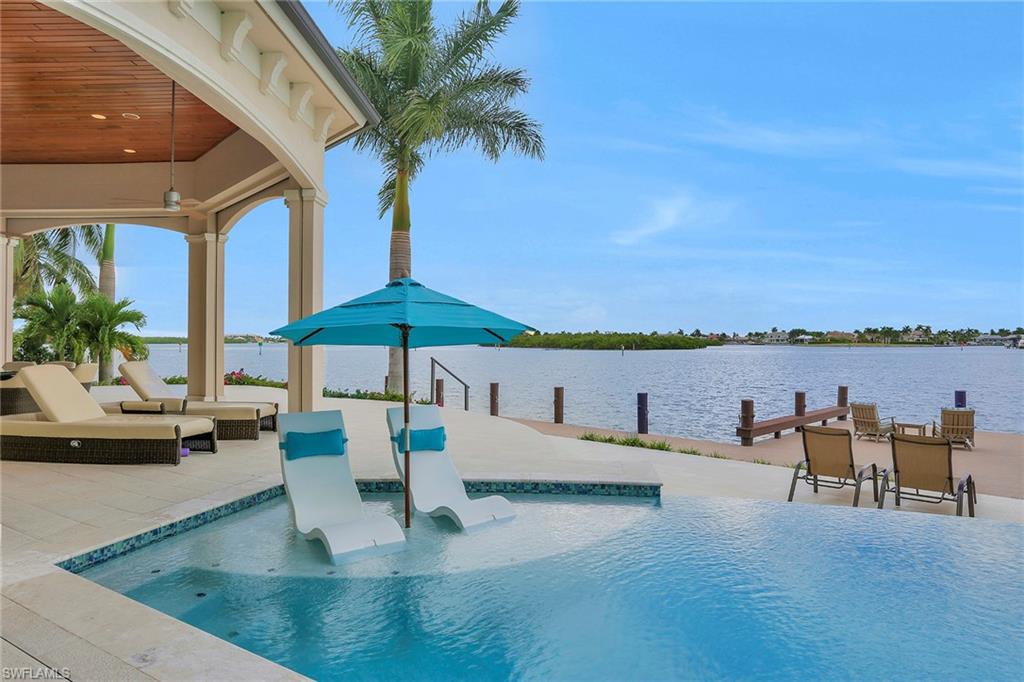 MARCO BEACH - Residential