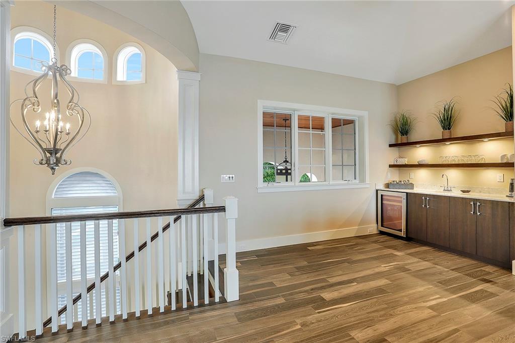 MARCO BEACH - Residential