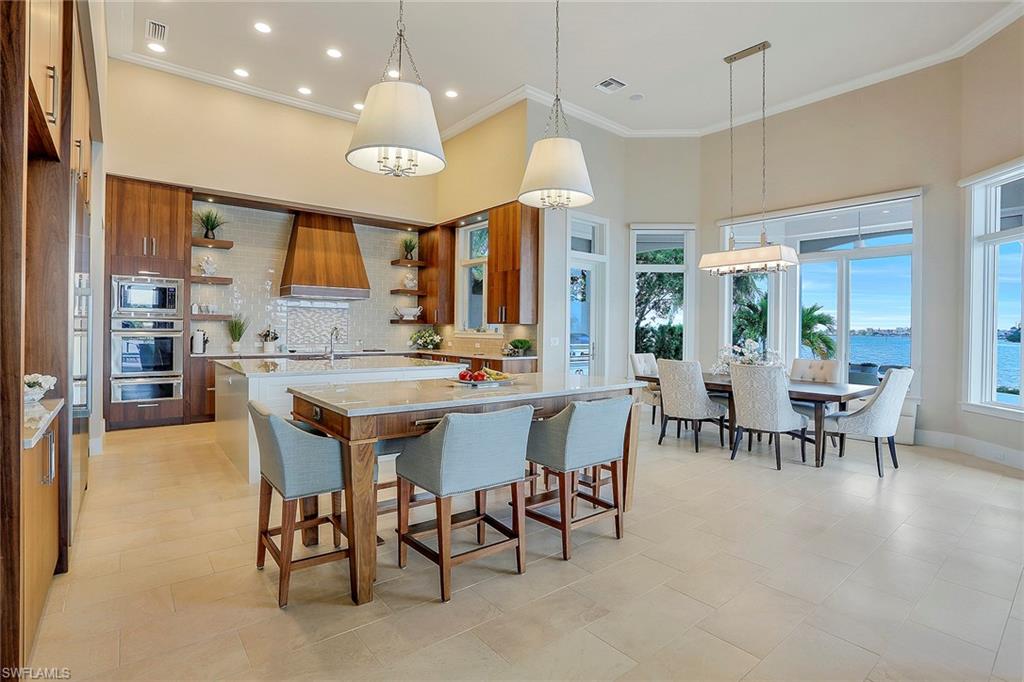 MARCO BEACH - Residential