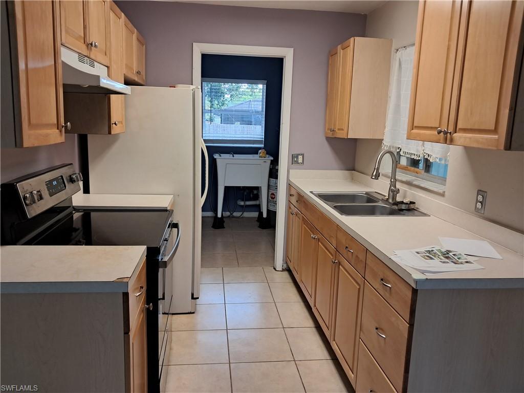 FORT MYERS SHORES - Residential