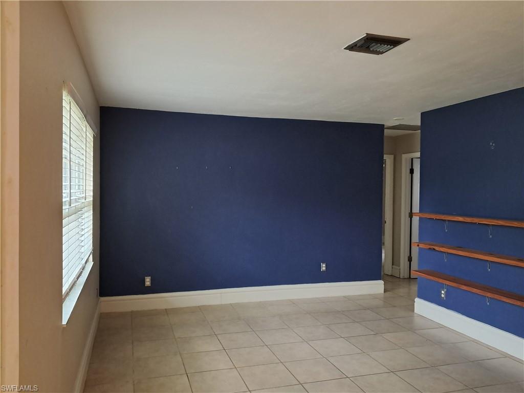 FORT MYERS SHORES - Residential