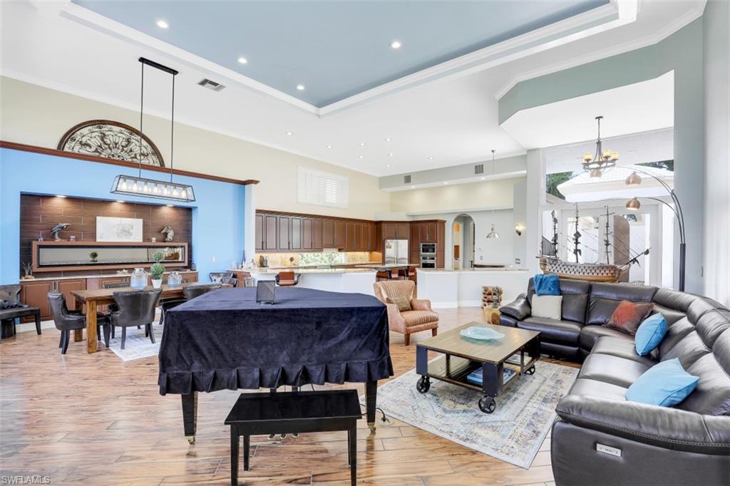 MARCO ISLAND - Residential