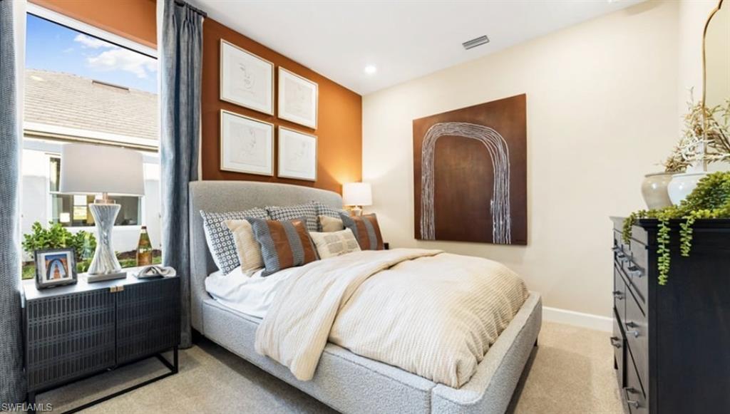 ESPLANADE LAKE CLUB - Residential