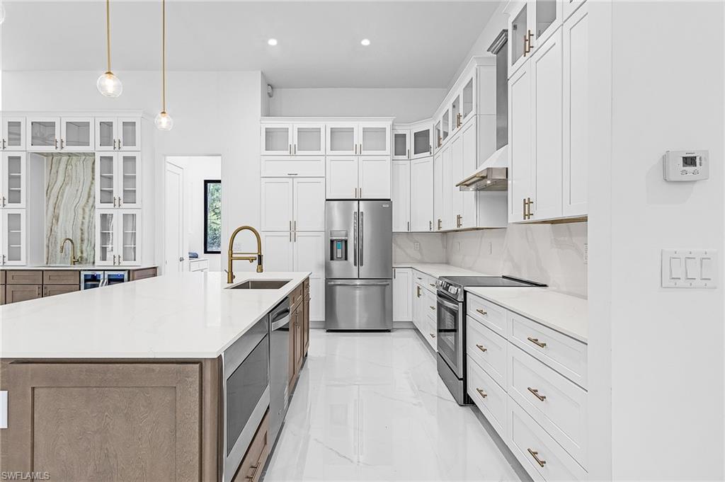 GOLDEN GATE ESTATES - Residential