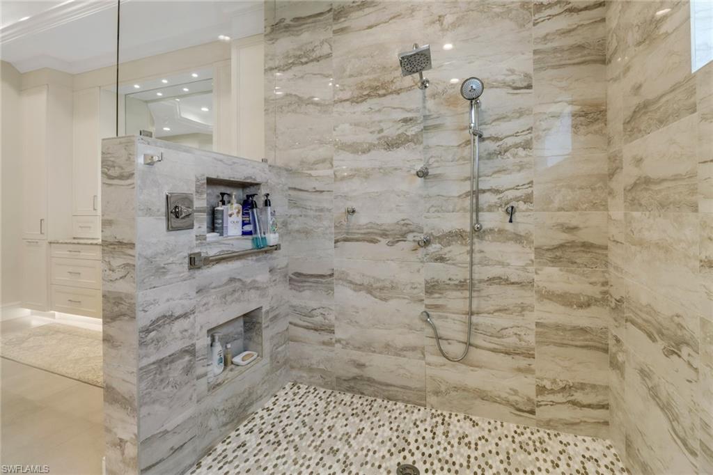 BAY COLONY SHORES - Residential