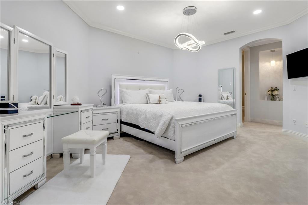 BAY COLONY SHORES - Residential