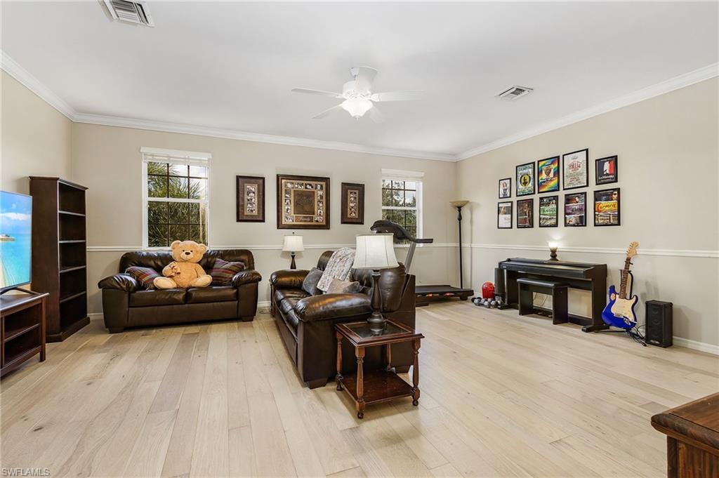 LAUREL LAKES - Residential