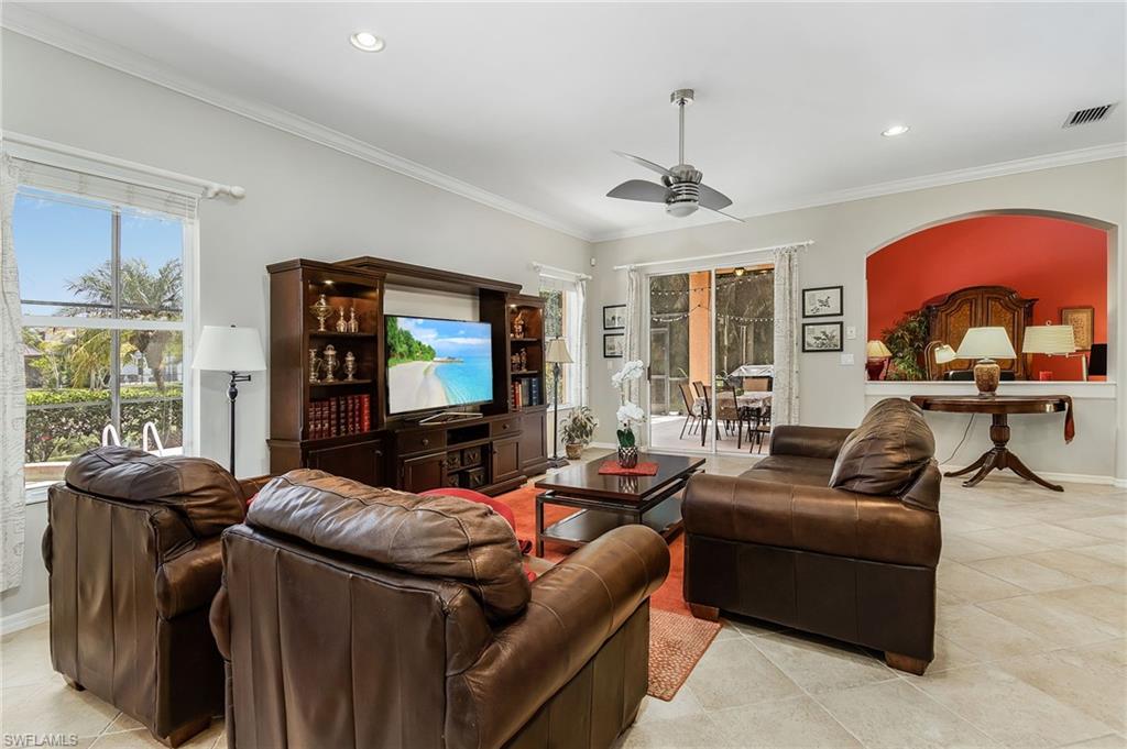 LAUREL LAKES - Residential