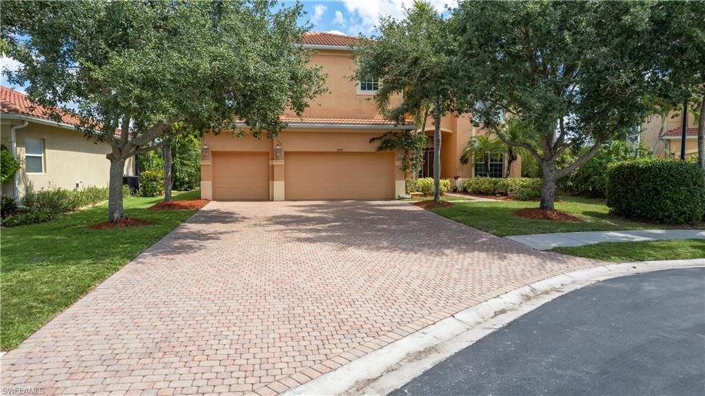 LAUREL LAKES - Residential