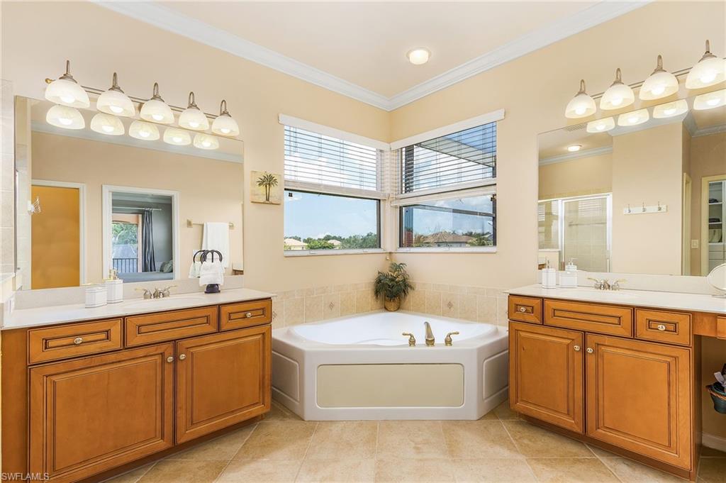 LAUREL LAKES - Residential