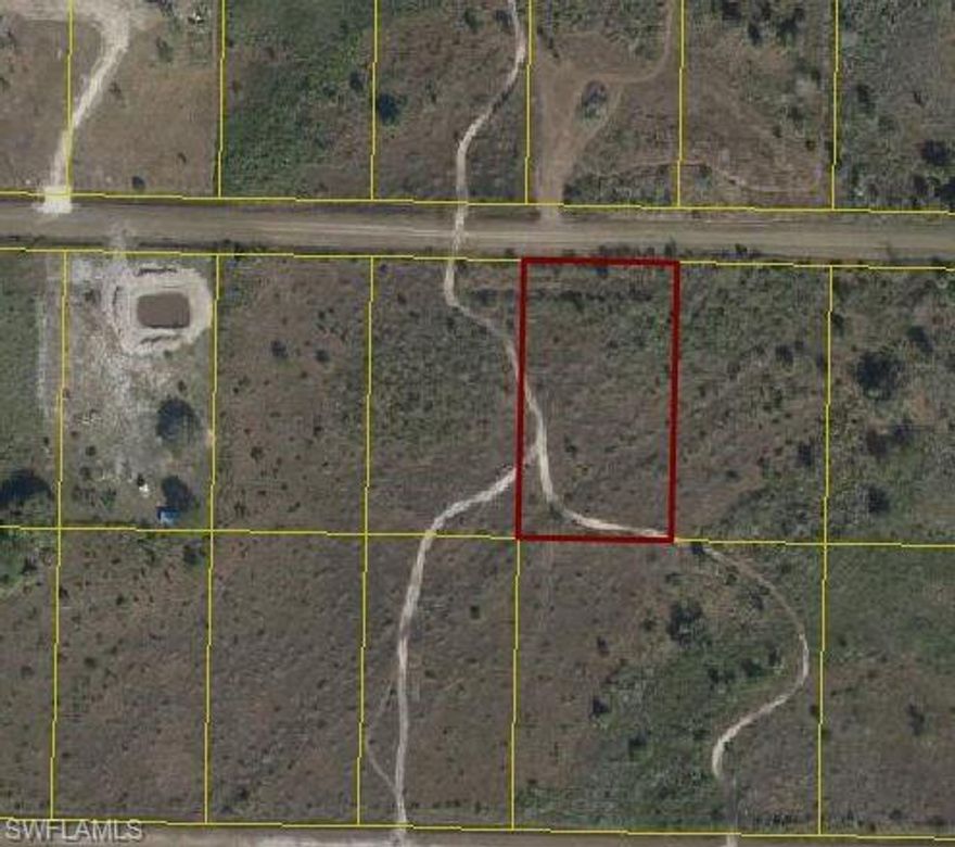 Acreage in Okeechobee!  A nice 1.25+/- acre home-site with agriculture / residential zoning!  This is the perfect place for the country living you have always dreamed of, at a price that's hard to beat!
