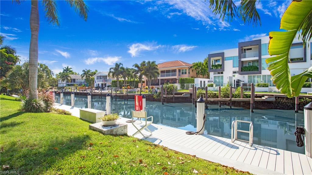 BOATHOUSE - Residential