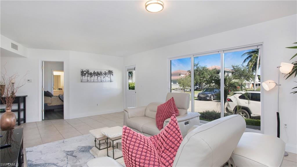 BOATHOUSE - Residential