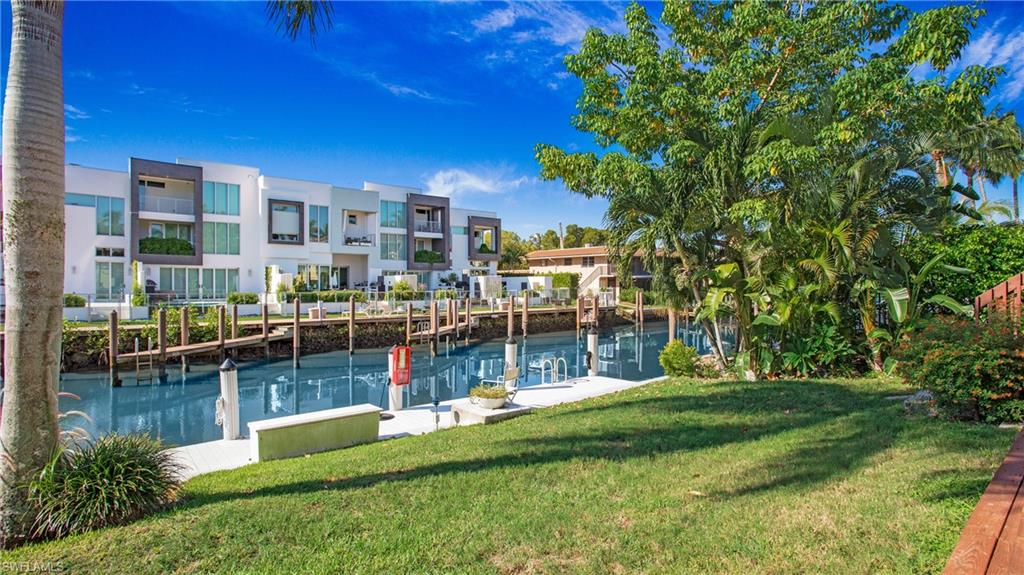 BOATHOUSE - Residential