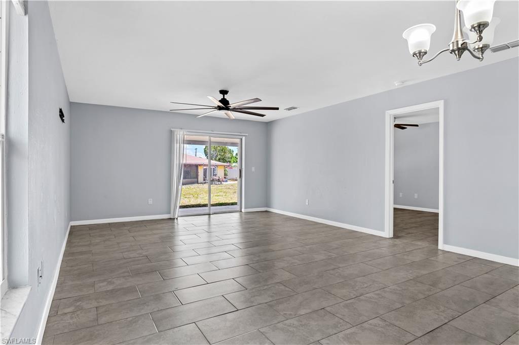 CAPE CORAL - Residential