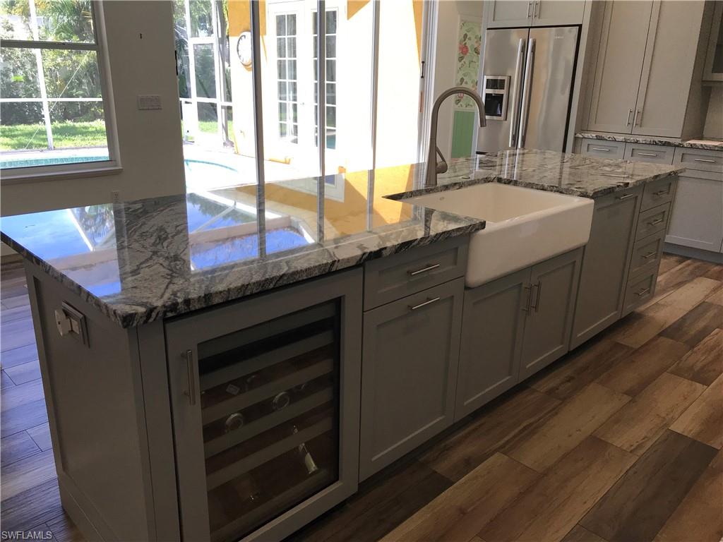 WILLOUGHBY ACRES - Residential