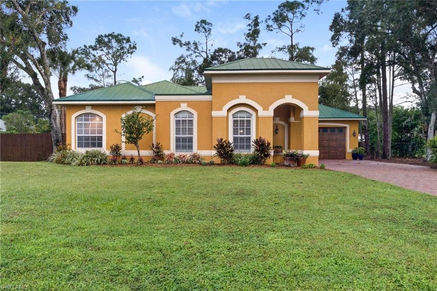 Are You Kidding Me?  You've just got to see this grand and spacious home, perfect for entertaining!  Enjoy the flexibility of four full bedrooms, plus a den!  Change some paint, add your own personal touches, but don't worry about expensive remodels!  You see, this home already has a newly remodeled gourmet kitchen, master bedroom with California closet and master bathroom!  Yes, you will find quality features like custom cabinets, granite counters and Jenn-Aire stainless steel appliances.  But you'll also discover many unique extras like the huge kitchen island with a deep double sink, the built-in wine cooler, as well as the retractable pot-filler faucet over your Jenn-Aire cook top!  Then just slide open the patio doors to enjoy your screened-in outdoor living area with a private, heated pool!  You'll really enjoy coming home to the sanctuary of this beautiful home on a very secluded street, knowing that you have all this and more with absolutely NO HOA!  Don't miss this opportunity!  Owner has relocated!