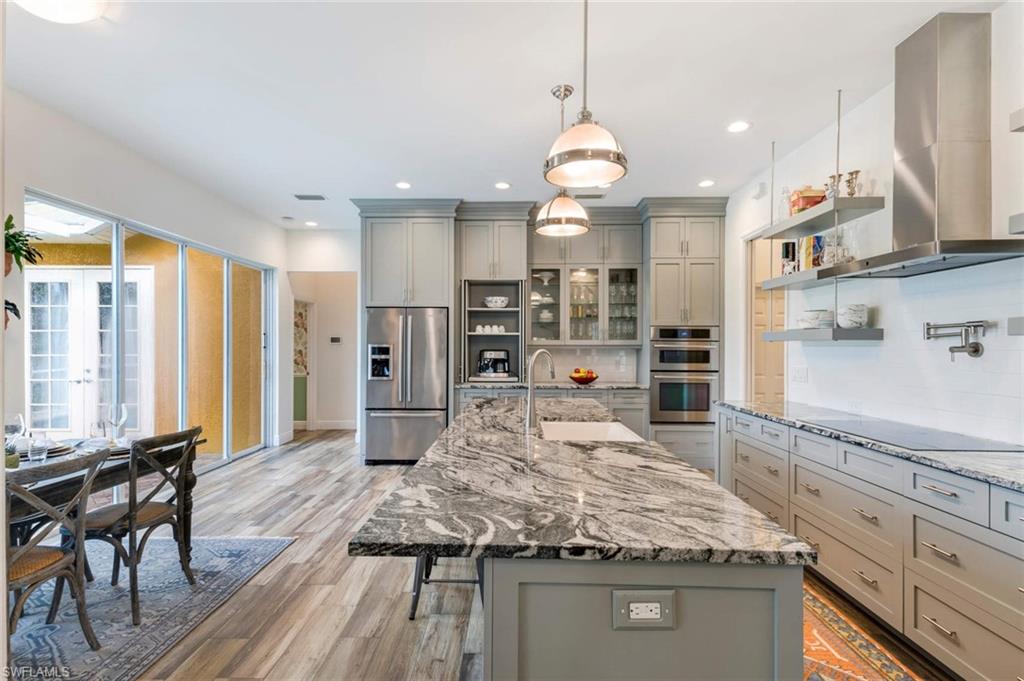 WILLOUGHBY ACRES - Residential