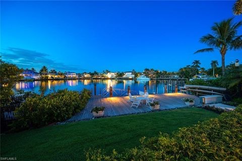 Photo of 221 Aqua CT, NAPLES, FL 34102 (MLS # 225070603)