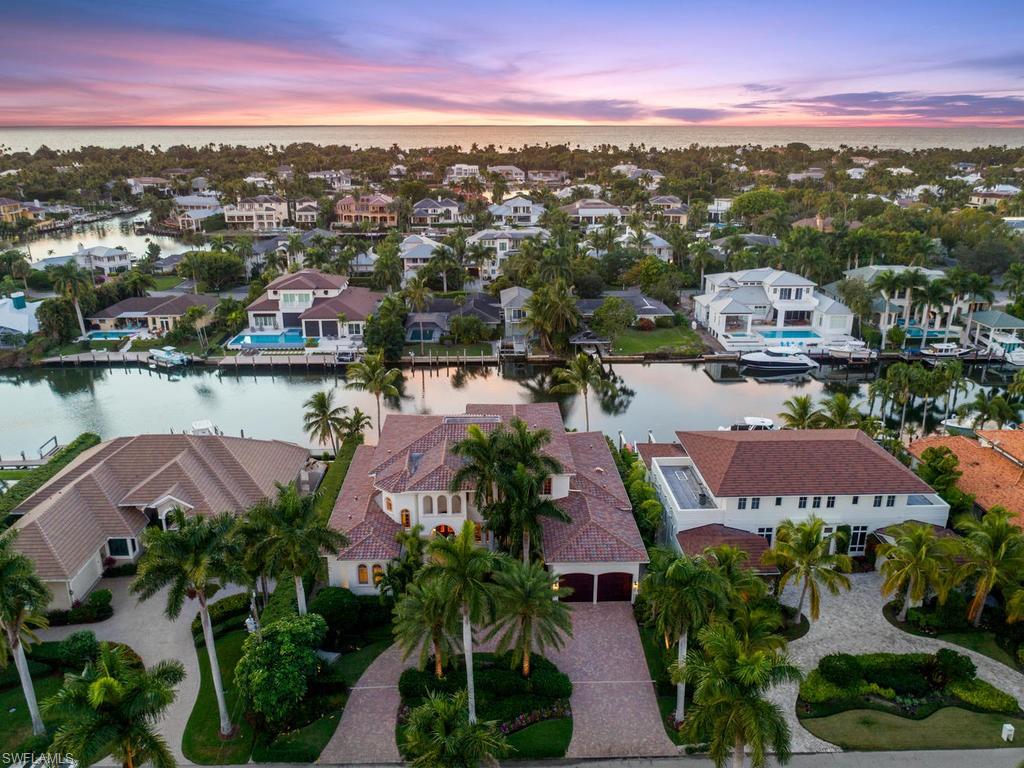 AQUALANE SHORES - Residential